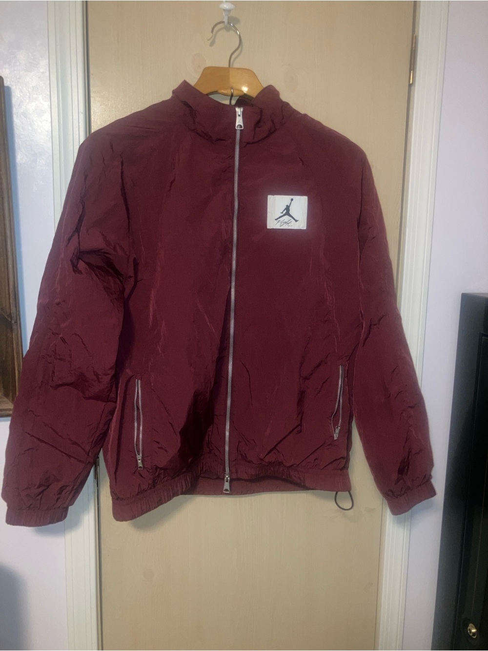 Jordan Men's Maroon Zip-Up wind breaker with liner, men’s xl